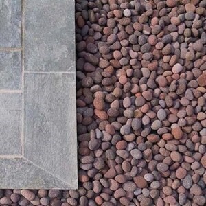 Lava Red Pebbles Bag 20 kg
